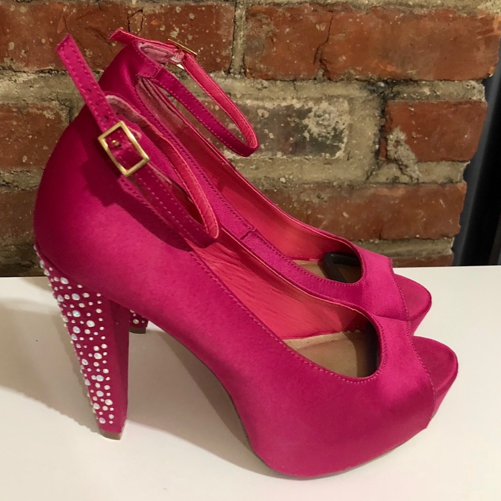 Madden Girl Satin Studded Heels  size 7.5